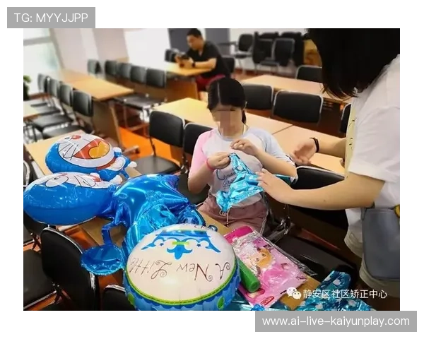 足球俱乐部在青训中提供法律援助、合同教育与未成年权益保障，足球俱乐部青训营